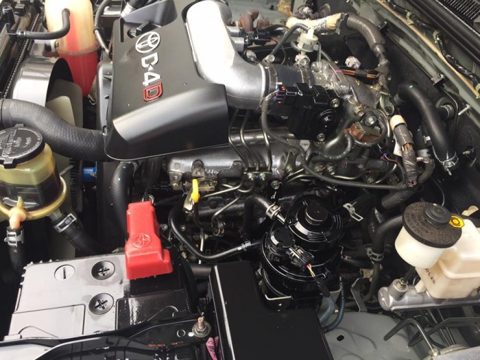 Cần bán xe Toyota Fortuner G mt 2011, diesel, silver, odo 90.000km