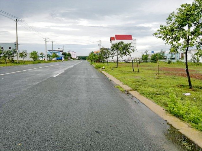 Đất gần UBND phường Hòa Lợi, Bến Cát DT 150m2 thổ cư 100%