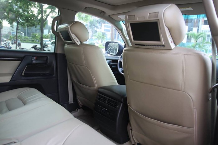 Xe TOYOTA LAND CRUISER GX.R màu đen, nhập khẩu Nhật Bản.  sx/đk 2008.