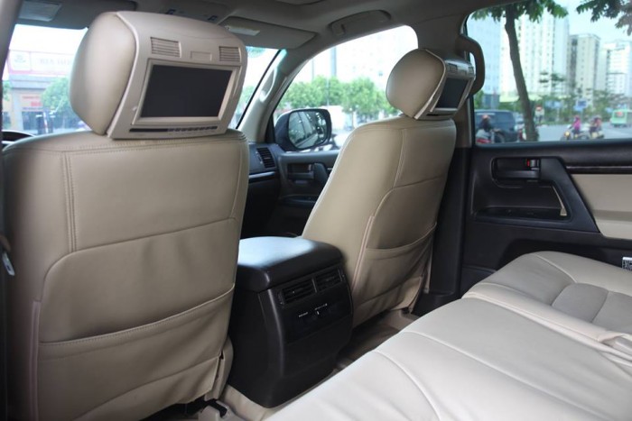Xe TOYOTA LAND CRUISER GX.R màu đen, nhập khẩu Nhật Bản.  sx/đk 2008.