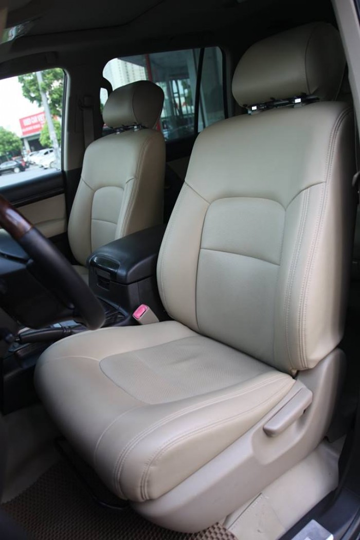 Xe TOYOTA LAND CRUISER GX.R màu đen, nhập khẩu Nhật Bản.  sx/đk 2008.