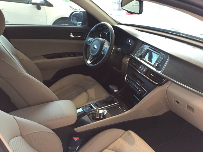 Kia OPTIMA 2017 mới 100% chỉ cần khoảng 170tr là mua được xe