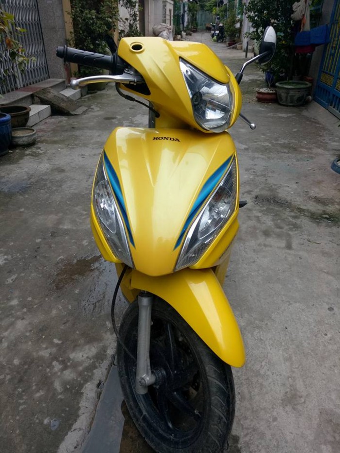 Honda Vision Fi 2k12 màu vàng bstp mới 95% xe đẹp máy êm  nguyên zin xe máy mạnh chạy nhẹ vọt