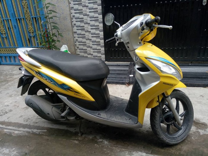 Honda Vision Fi 2k12 màu vàng bstp mới 95% xe đẹp máy êm  nguyên zin xe máy mạnh chạy nhẹ vọt