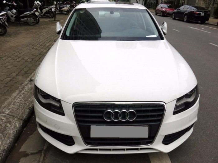 Nhà bán Audi a4 số tự động 2010 màu trắng full Option nhập Đức