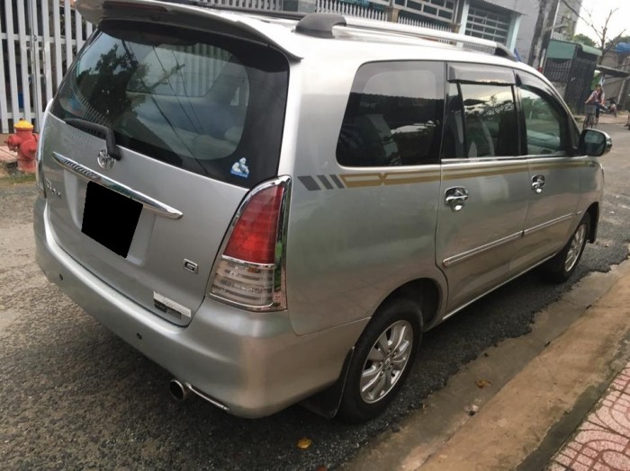 Cần bán chiếc Innova G số sàn 2008 màu bạc zin từ trên xuống dưới