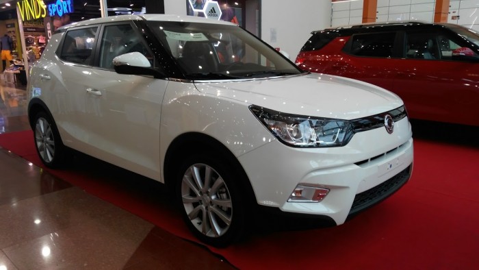 Ssangyong Tivoli nhập khẩu Hàn Quốc, Trả 30tr lấy xe ngay