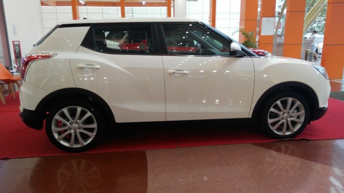 Ssangyong Tivoli nhập khẩu Hàn Quốc, Trả 30tr lấy xe ngay