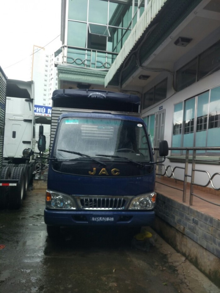 Đại Lý Bán Xe Tải Jac 2,4 Tấn Giá Rẻ Vay Vốn Cao