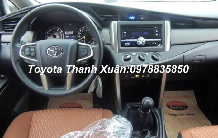 Đại lý chính hãng Toyota Thanh Xuân bán xe Toyota Innova 2.0E 2017 giá tốt nhất, giao xe ngay