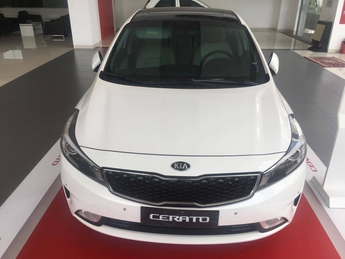 Bán xe 5 chỗ Kia Cerato giá tốt nhất tại Hà Nội. Hỗ trợ giá lăn bánh kịch sàn cho khách gọi holline