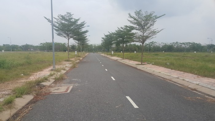 Đất nền dự án mặt tiền đường nhựa 30m,nằm ngay trung tâm thành phố Tân An
