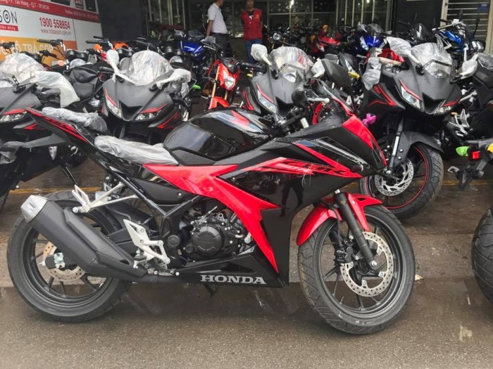 Yamaha R15 V3.0 2017 (movistar) nhập khẩu