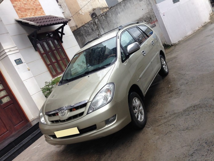 Cần cho ra đi chiếc Innova 2008 số sàn màu ghi vàng, xe gia đình