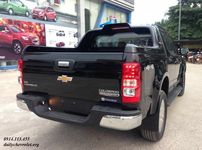 Colorado 2.5 4x2 LT AT 1 cầu số tự động