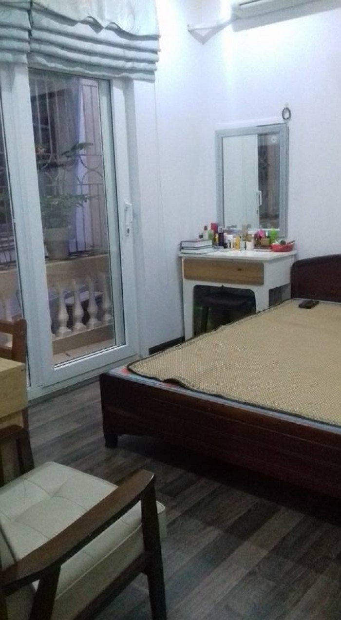 Bán gấp nhà đẹp, ngõ rộng, Thịnh Quang,30m2x 4 tầng