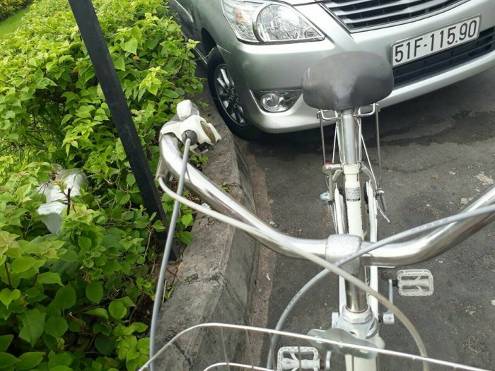 Xe đạp mini Nhật màu trắng