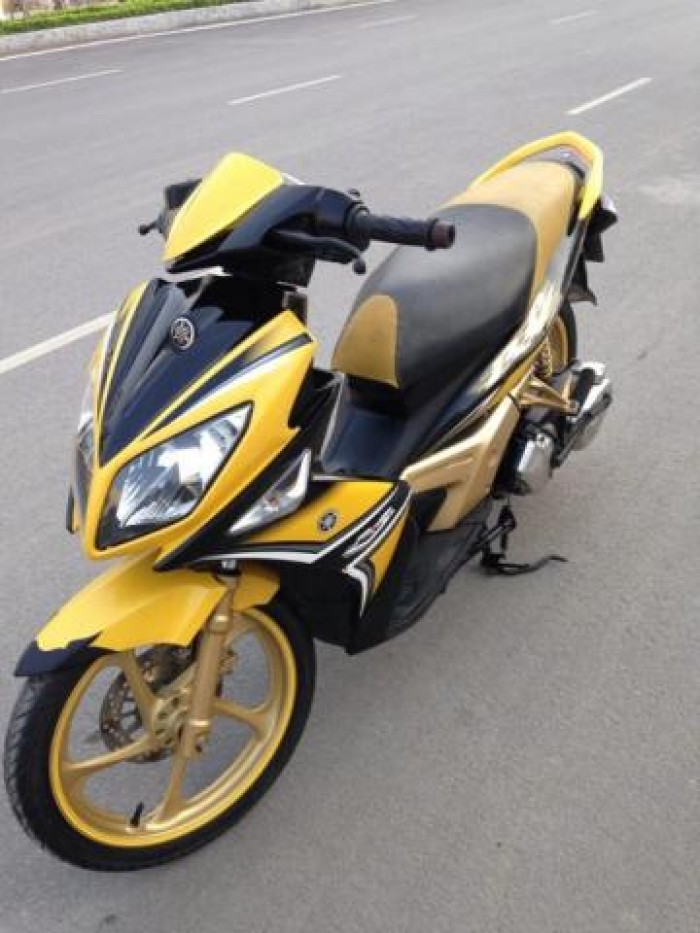 Yamaha Nouvo 4 vàng-đen 2k10 bstp mới 95% xe đẹp máy êm nguyên zin xe máy mạno chạy nhẹ