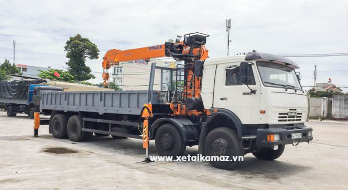 Xe Tải Thùng Kamaz 6540 Long Ii Gắn Cẩu Dinex 8T