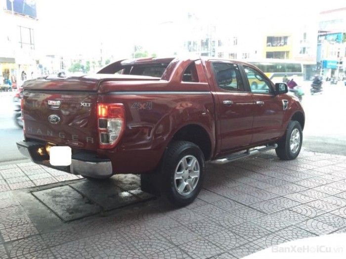 Bán Ford Ranger sx 2014 màu Đỏ số sàn chạy dầu