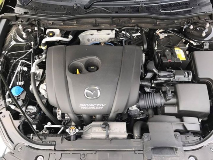 Cần bán xe Mazda 3 2015 sedan số tự động màu đen vip