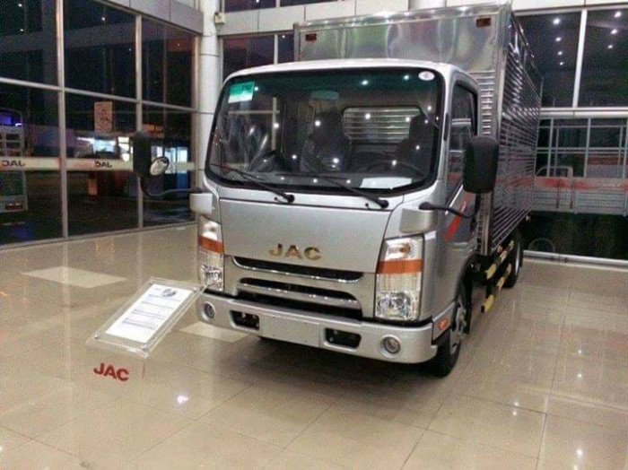 Xe tải jac 2t4