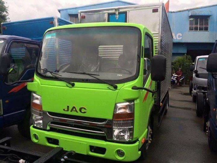 Xe tải jac 2t4