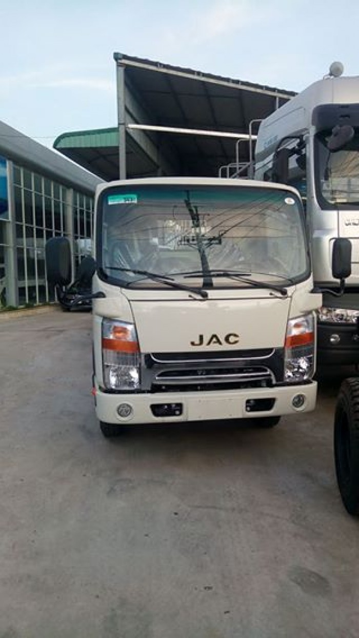 Xe tải jac 2t4