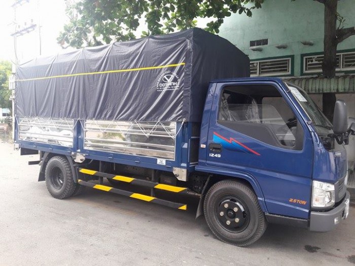 Xe iz49 Hyundai 2017 Sản Phẩm có ưu điểm về tải trọng 4990kg được lưu thông toàn thành phố HCM
