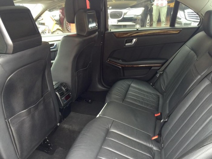 Bán Mercedes E300 2009 chính chủ từ đầu