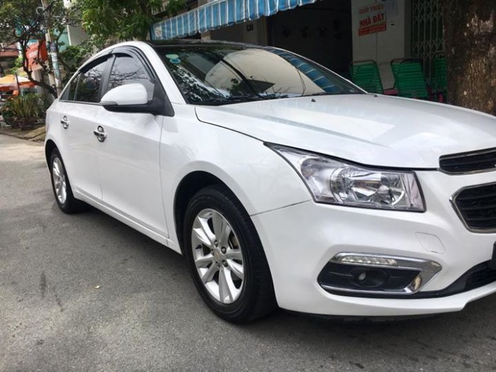 Bán xe Chevrolet Cruze LT 1.6 số sàn sx 2016 màu trắng sữa
