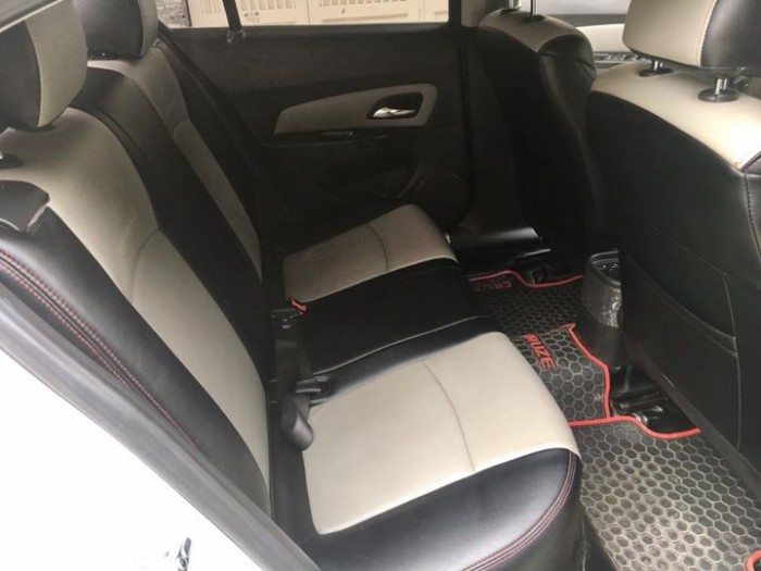 Bán xe Chevrolet Cruze LT 1.6 số sàn sx 2016 màu trắng sữa