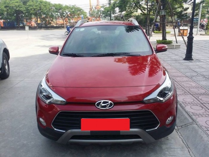 Nhà bán Hyundai i20 Active sx 2015 màu Đỏ nhập khẩu