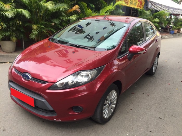 Đổi xe cần bán Ford Fiesta tự động 2012 màu đỏ zin nguyên đẹp cực.