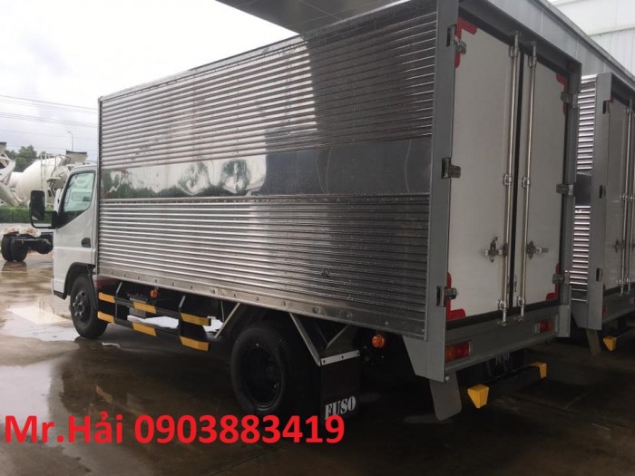 Xe tải FUSO Canter tải trọng 1.9t (2017) thùng kín INOX