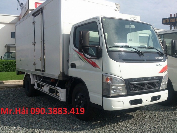 Xe tải FUSO Canter tải trọng 2t (2017) thùng kín Composite