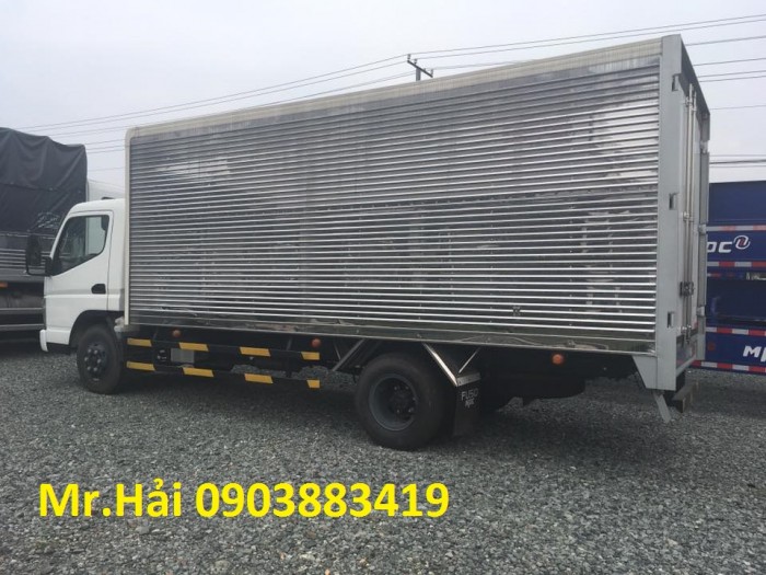 Xe tải FUSO Canter tải trọng 4t, thùng kín INOX