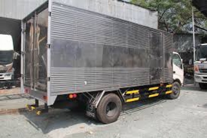 Chuyên bán xe HINO 8 tấn đóng thùng theo yêu cầu KH