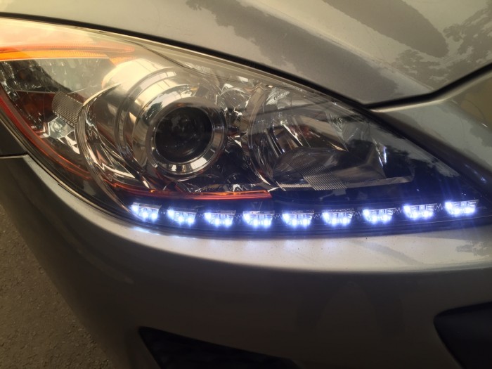 Cần bán xe Mazda 3s 2015 AT màu bạc