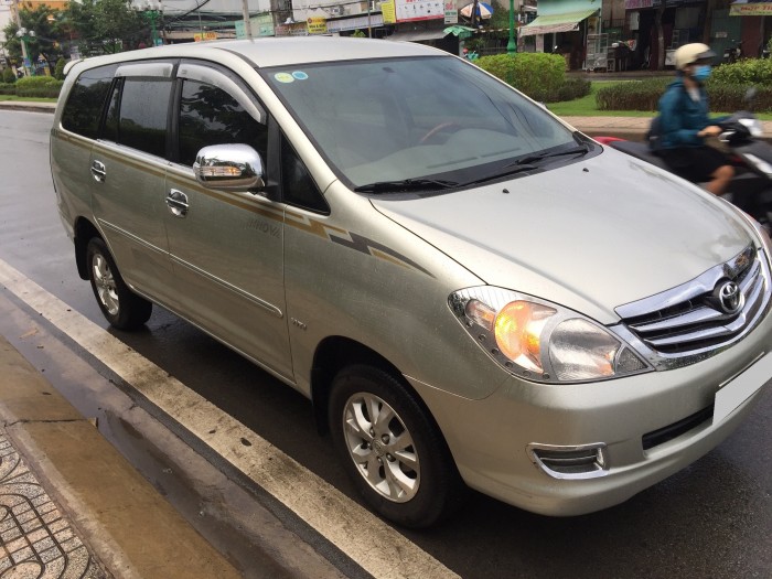 Toyota Innova 2007 MT màu xám vàng xe cọp