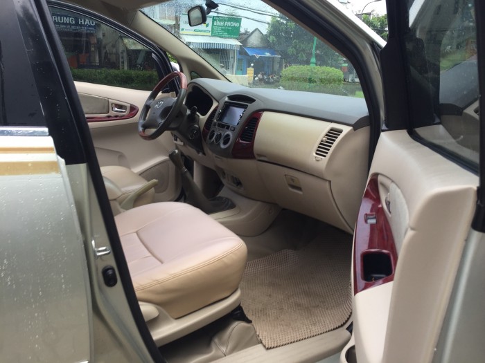 Toyota Innova 2007 MT màu xám vàng xe cọp