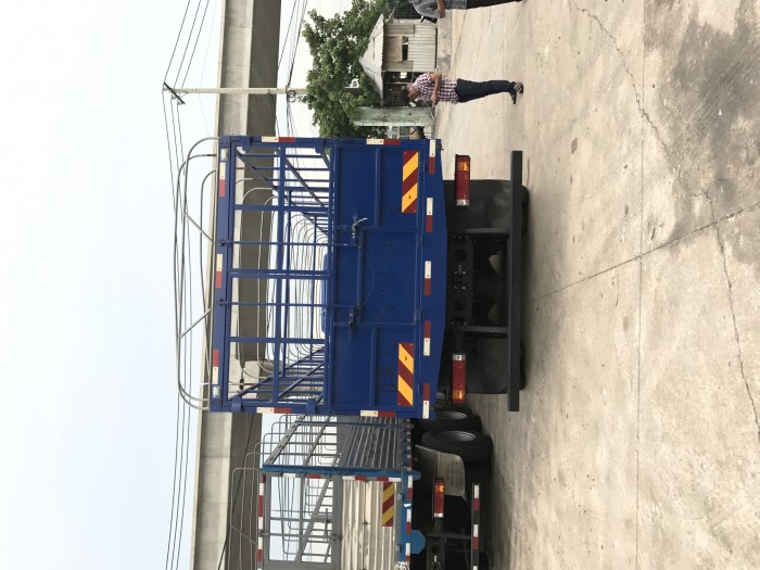 Xe tải shacman 4 chân nhập khẩu nguyên chiếc tải trọng cao nhất thị trường