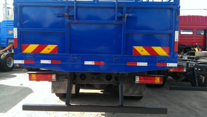 Xe tải thùng 4 chân shacman màu xanh , đỏ , trắng