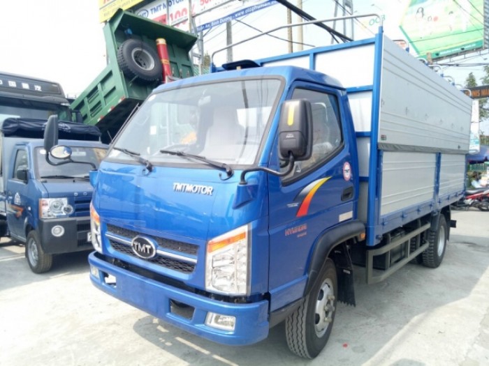 Xe tải thùng Mui bạt 2.4 tấn máy HuynDai