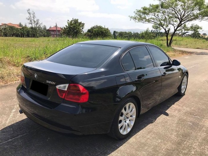 Bán gấp BMW 320i at sx2007 đk 2008 màu đen