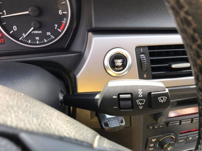 Bán gấp BMW 320i at sx2007 đk 2008 màu đen