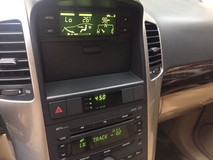 Bán nhanh Chevrolet Captiva 2010 at màu bạc