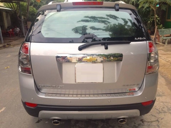 Bán nhanh Chevrolet Captiva 2010 at màu bạc