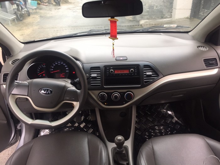 Cần bán xe Kia Morning 2017 số sàn màu bạc full đồ