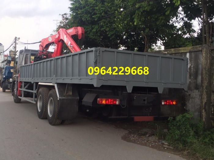 Xe 3 Chân 2 Cầu Thật Thaco Auman C240 Gắn Cẩu Unic 5 Tấn 4 Đốt